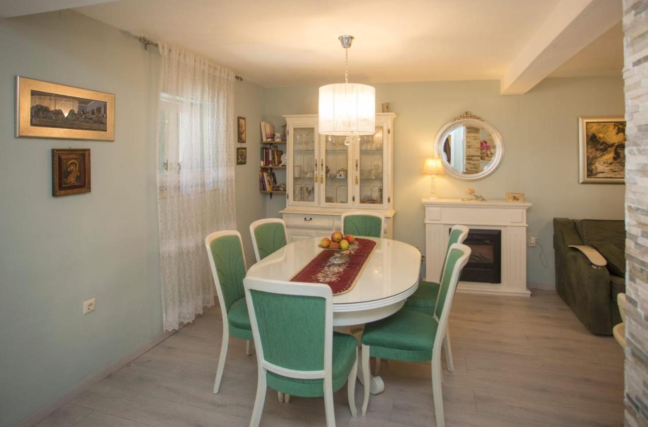 Apartment Antica With Yard & Bbq Σπλιτ Εξωτερικό φωτογραφία
